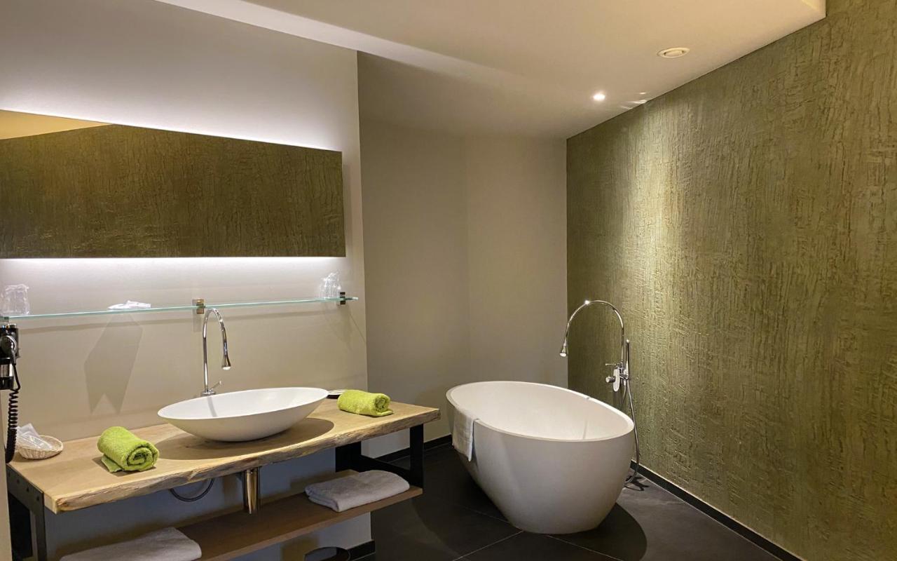 Hotel Wellness Eau De Roche Durbuy Εξωτερικό φωτογραφία