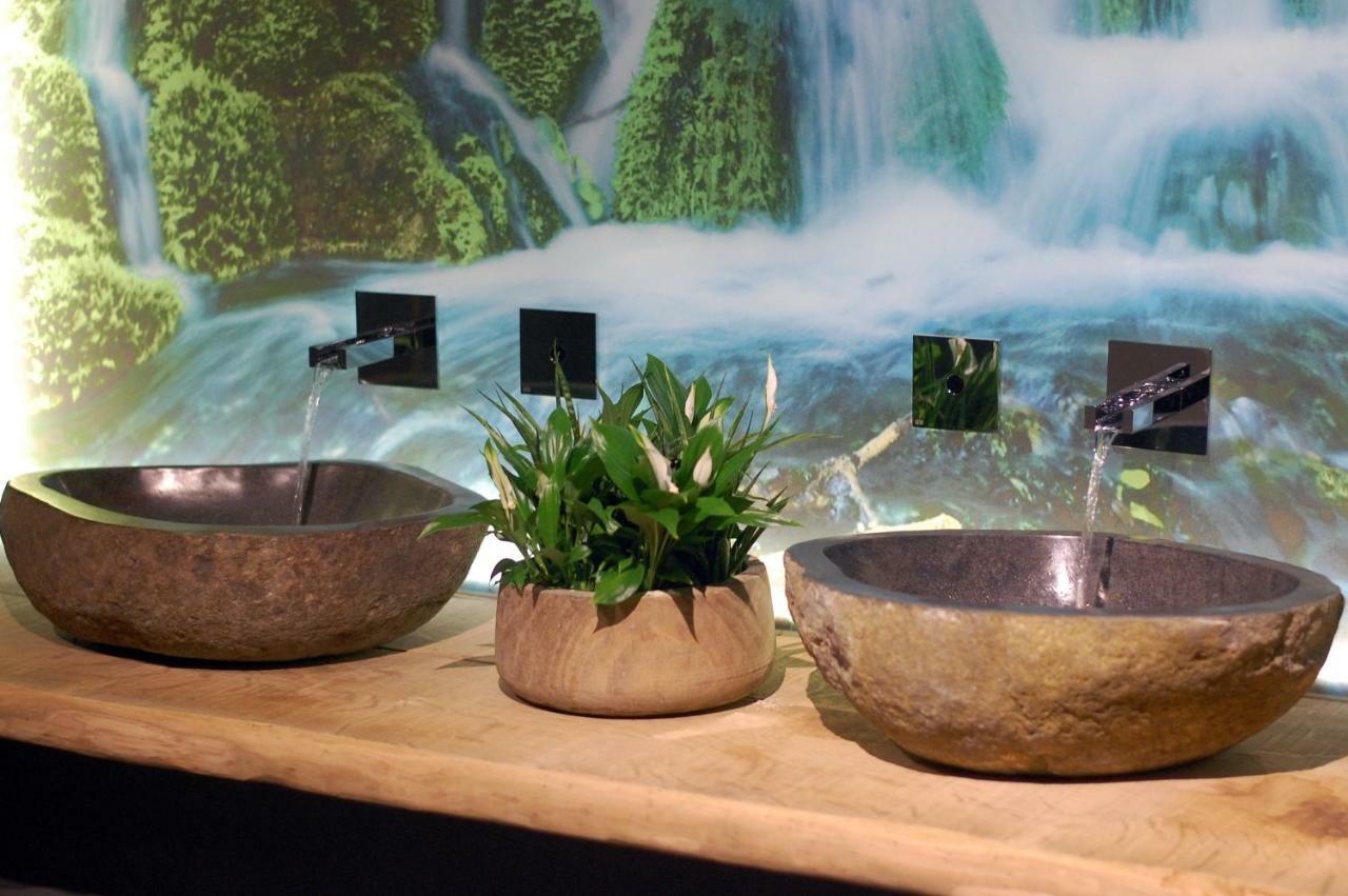 Hotel Wellness Eau De Roche Durbuy Εξωτερικό φωτογραφία